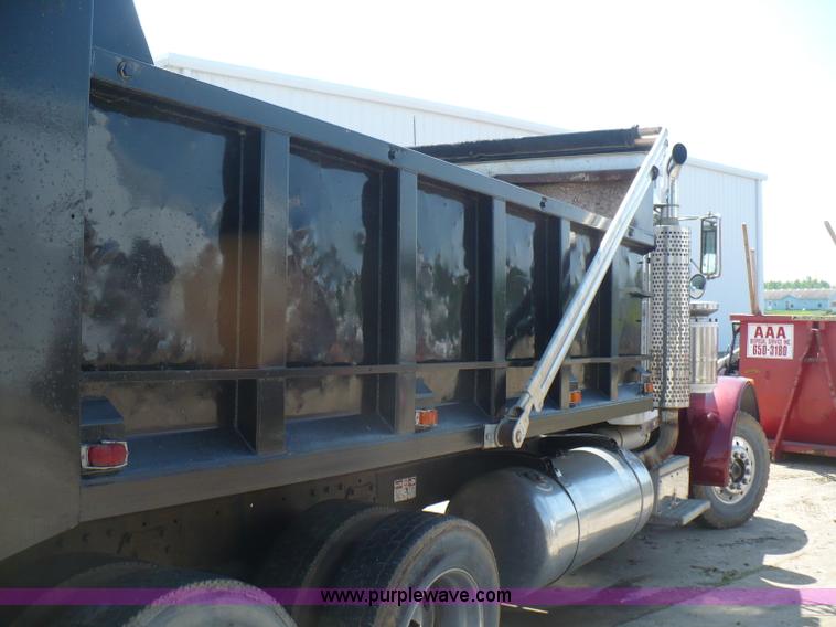 image for item A4810 1989 Peterbilt 379 dump truck