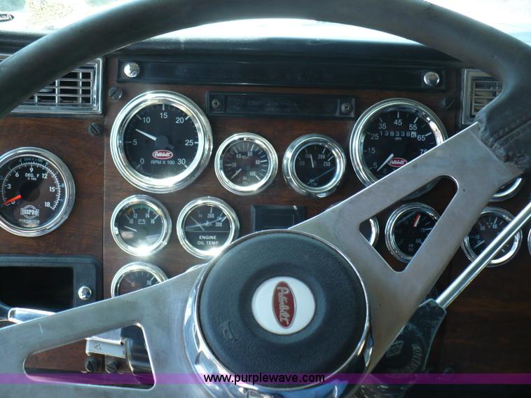 image for item A4810 1989 Peterbilt 379 dump truck