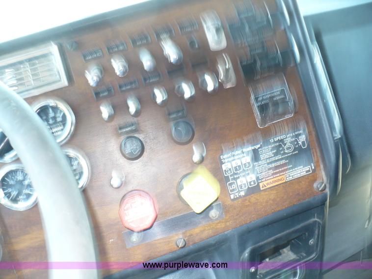 image for item A4810 1989 Peterbilt 379 dump truck