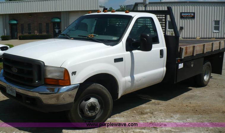 image for item A4811 2000 Ford F350 XL Super Duty pickup truck