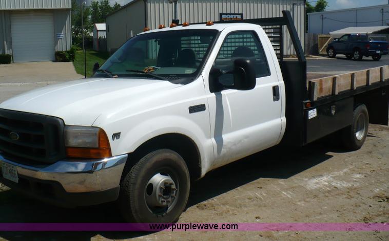 image for item A4811 2000 Ford F350 XL Super Duty pickup truck