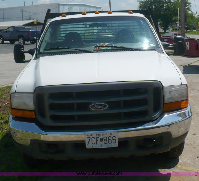 image for item A4811 2000 Ford F350 XL Super Duty pickup truck