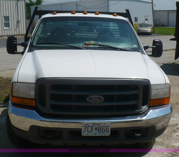 image for item A4811 2000 Ford F350 XL Super Duty pickup truck