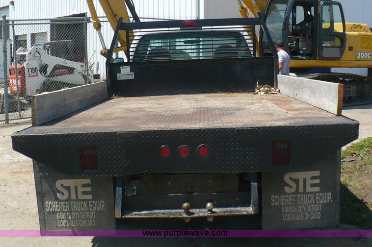 image for item A4811 2000 Ford F350 XL Super Duty pickup truck