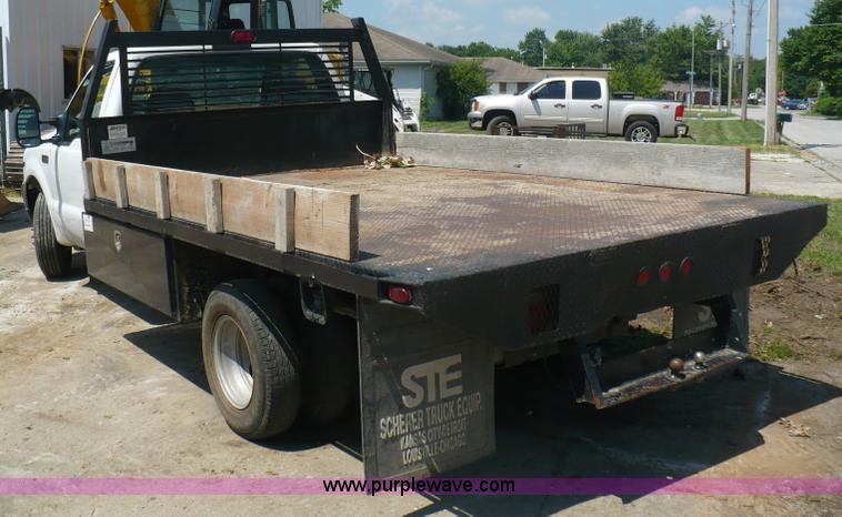 image for item A4811 2000 Ford F350 XL Super Duty pickup truck