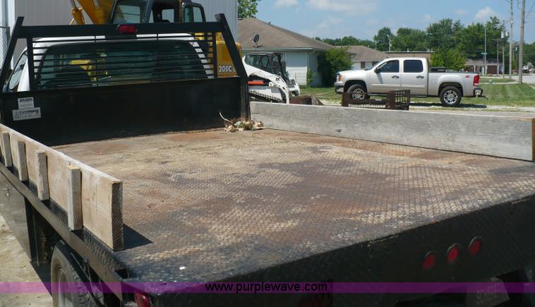 image for item A4811 2000 Ford F350 XL Super Duty pickup truck