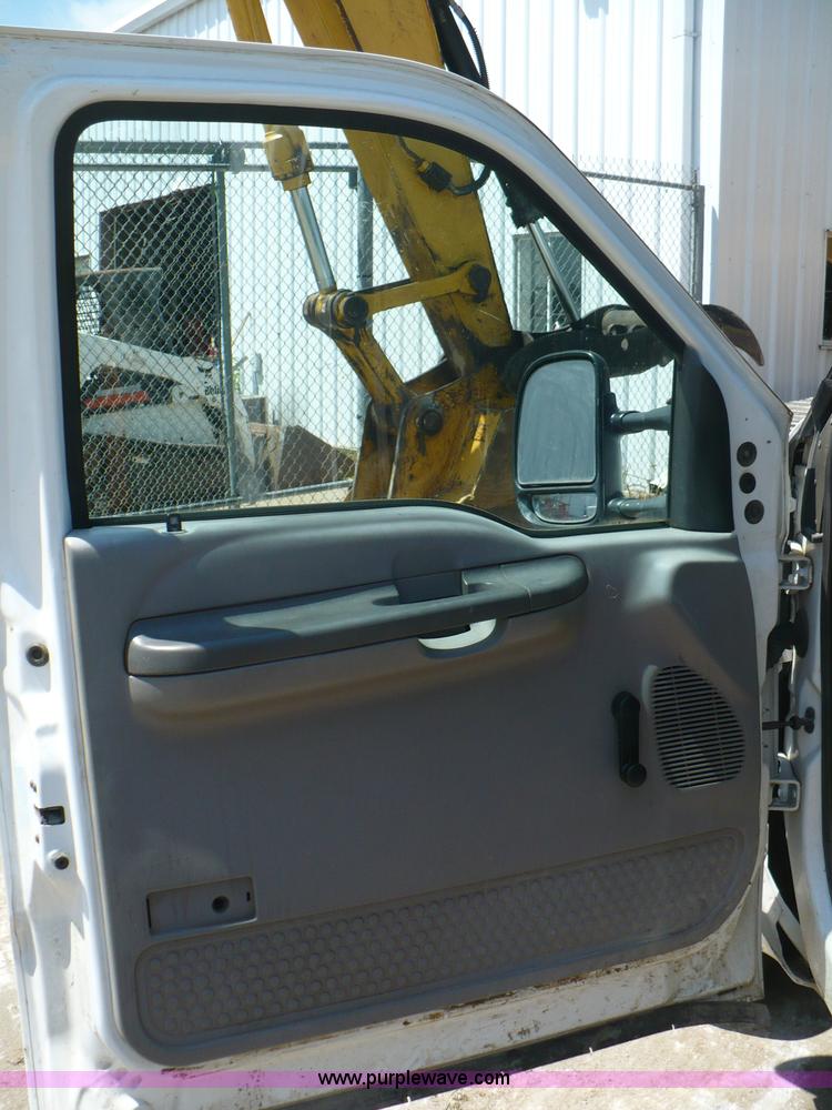 image for item A4811 2000 Ford F350 XL Super Duty pickup truck