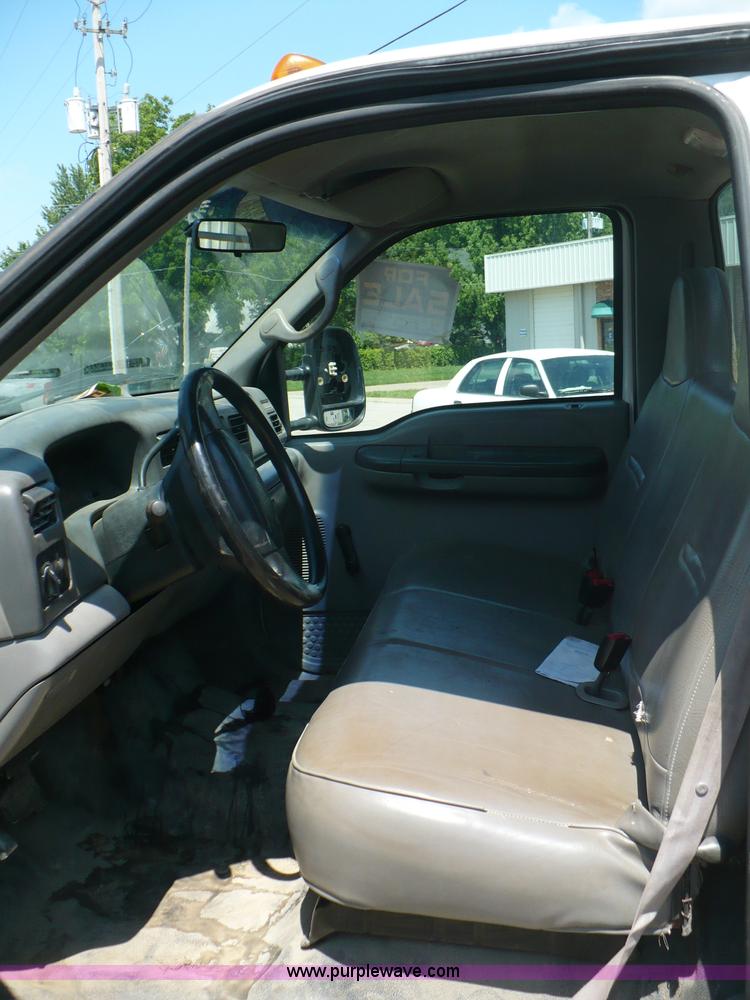 image for item A4811 2000 Ford F350 XL Super Duty pickup truck