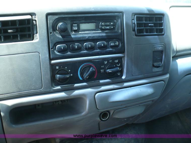 image for item A4811 2000 Ford F350 XL Super Duty pickup truck