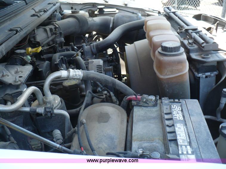 image for item A4811 2000 Ford F350 XL Super Duty pickup truck