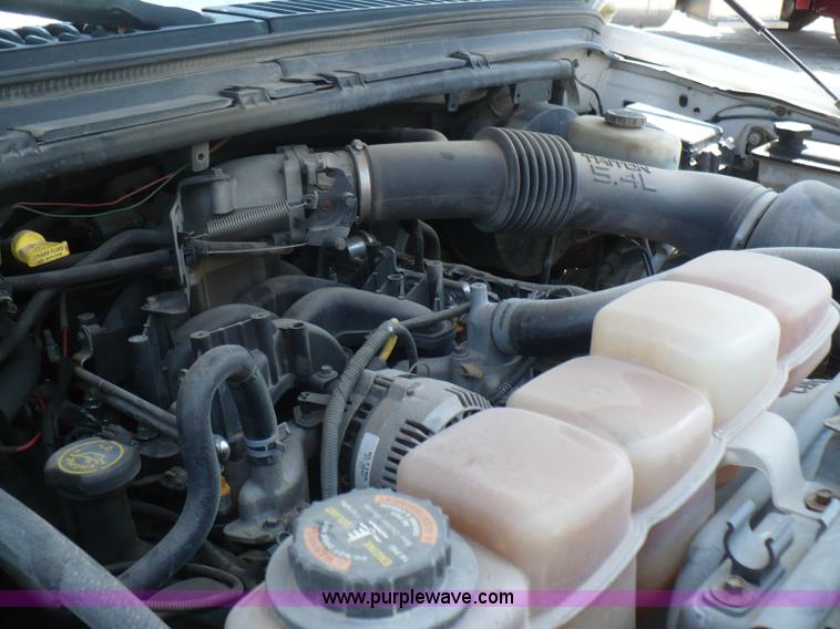 image for item A4811 2000 Ford F350 XL Super Duty pickup truck