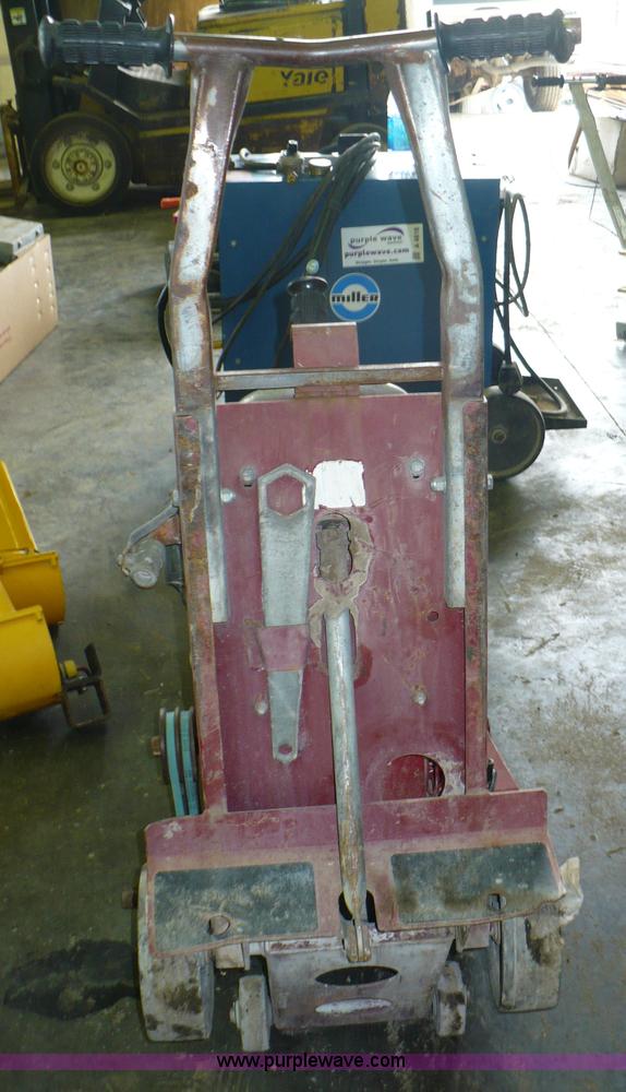 image for item A4813 MK Diamond concrete saw
