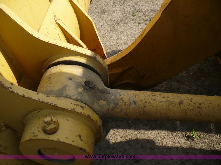 image for item A4831 Caterpillar 963 track loader