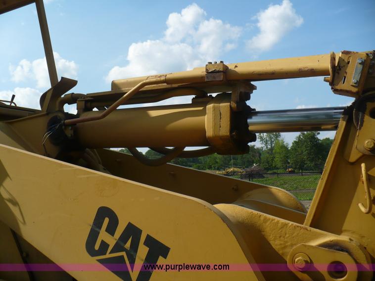 image for item A4831 Caterpillar 963 track loader
