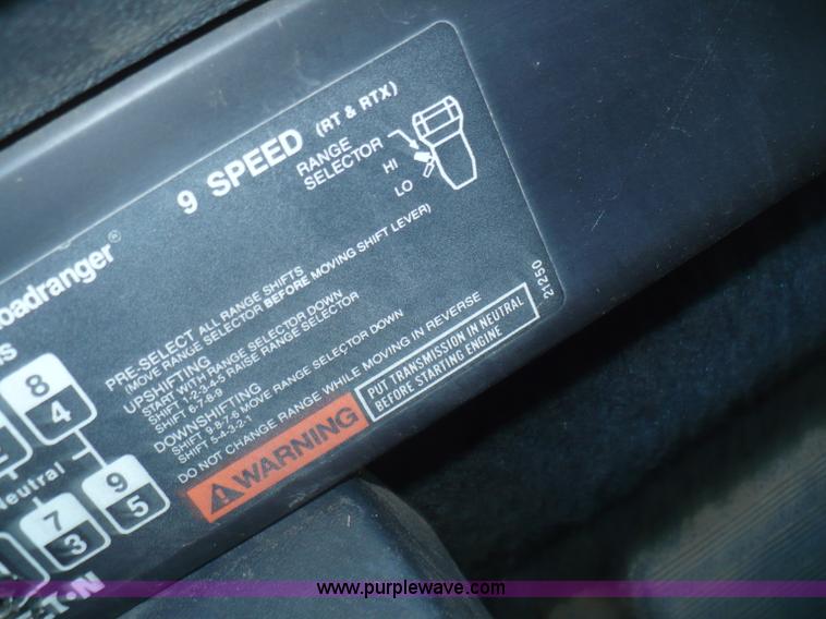 image for item A4833 1990 International 9400 dump truck