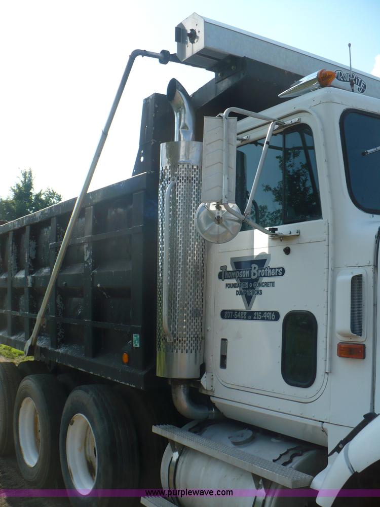 image for item A4834 1991 International 9400 dump truck