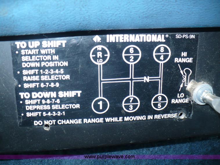 image for item A4834 1991 International 9400 dump truck