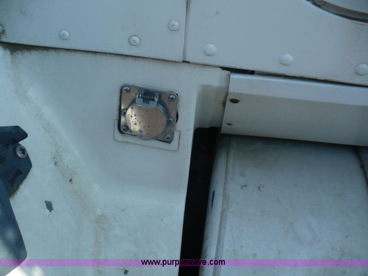 image for item A4834 1991 International 9400 dump truck