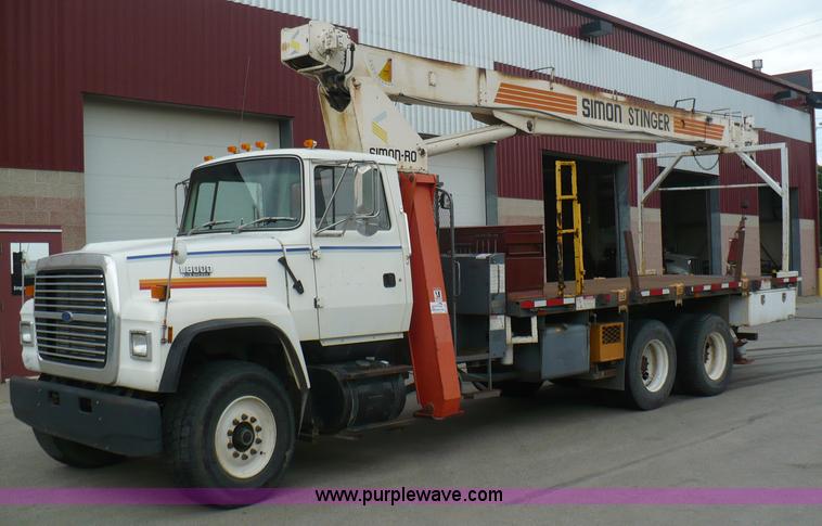 image for item A4835 1994 Ford LT8000 crane truck