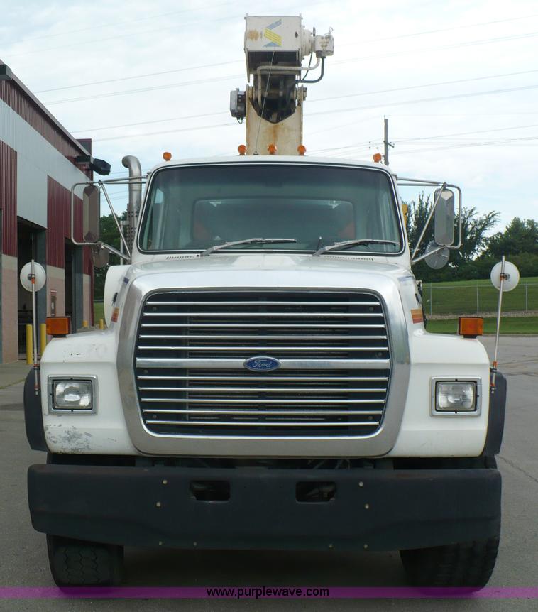 image for item A4835 1994 Ford LT8000 crane truck