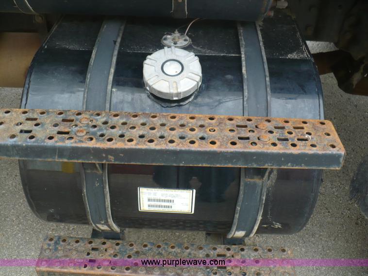 image for item A4835 1994 Ford LT8000 crane truck