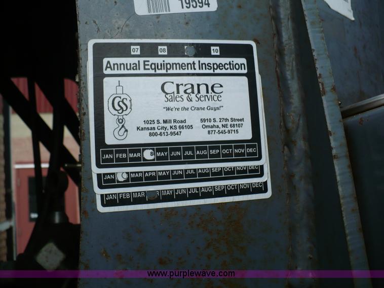 image for item A4835 1994 Ford LT8000 crane truck