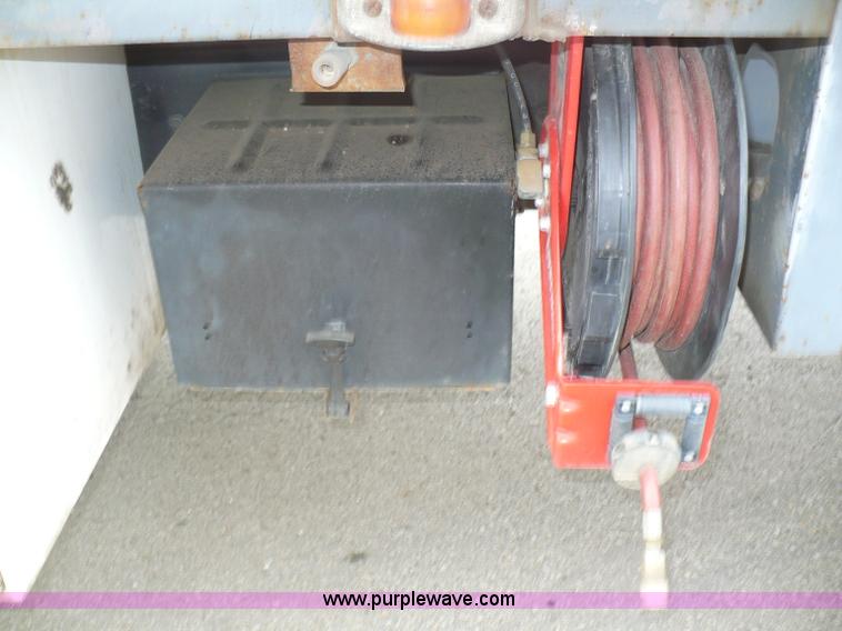 image for item A4835 1994 Ford LT8000 crane truck