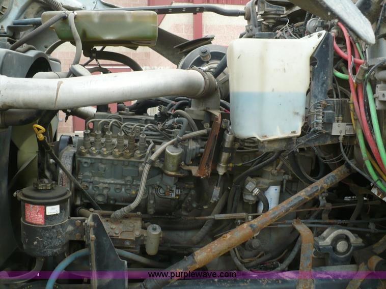 image for item A4835 1994 Ford LT8000 crane truck