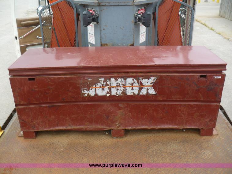 image for item A4835 1994 Ford LT8000 crane truck