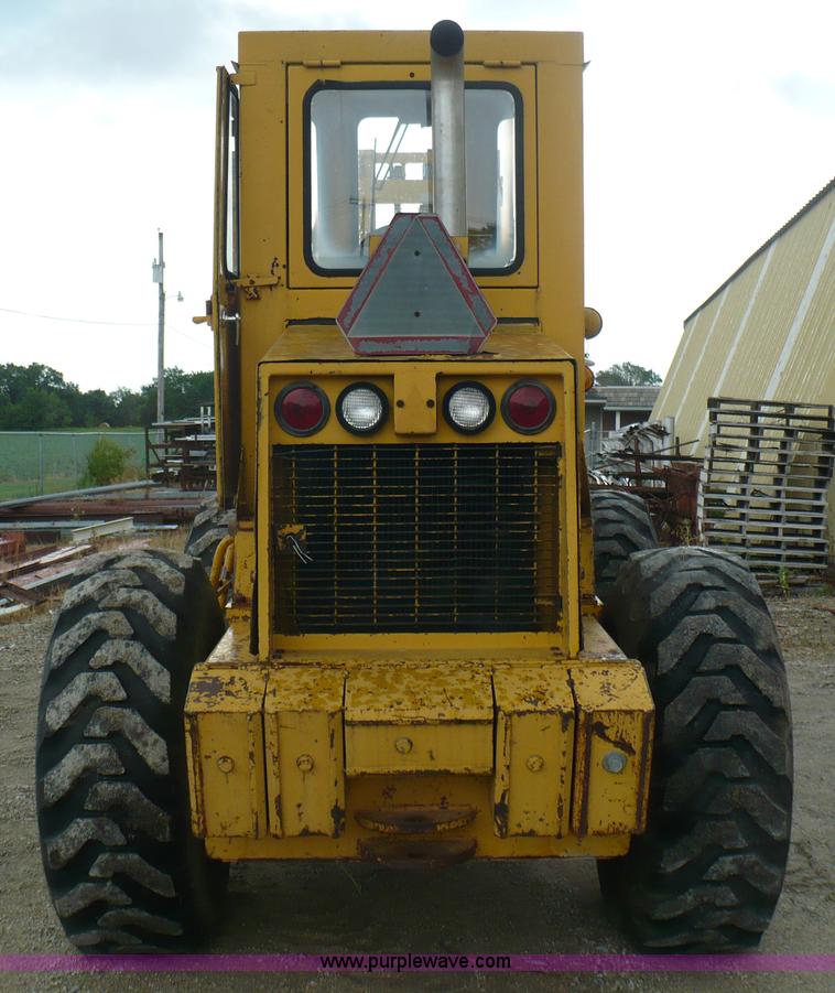 image for item A4837 Allis Chalmers 840 wheel loader