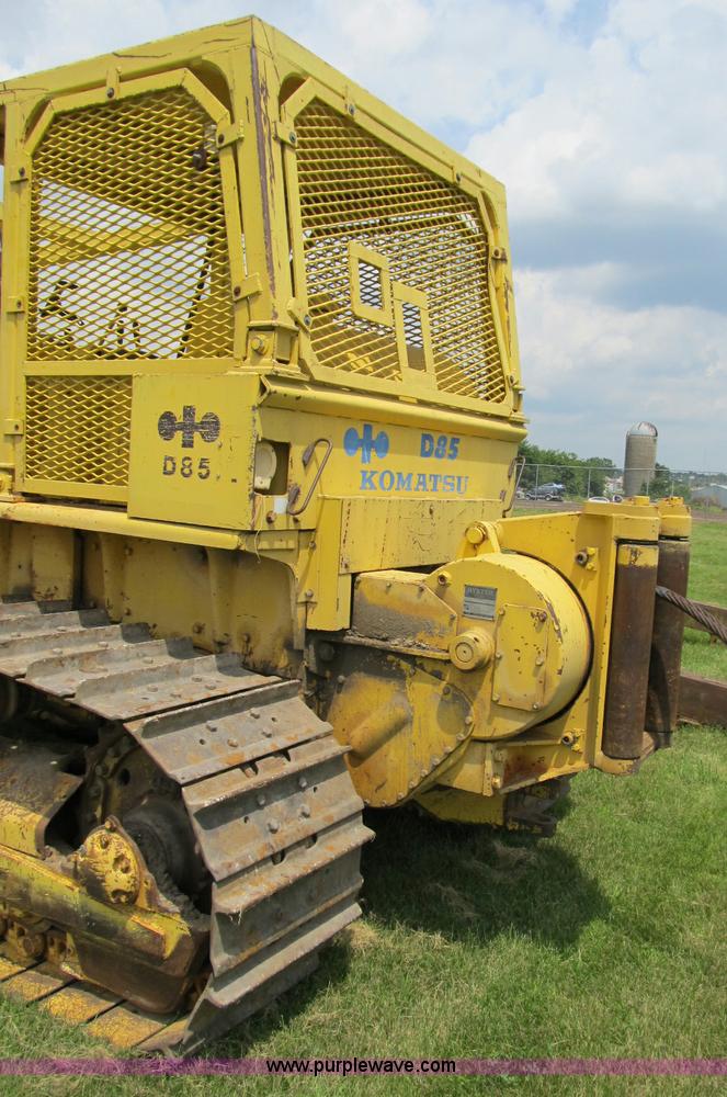 image for item A4905 1975 Komatsu D85 dozer