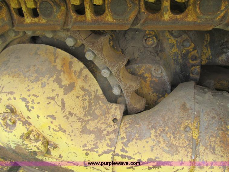 image for item A4905 1975 Komatsu D85 dozer