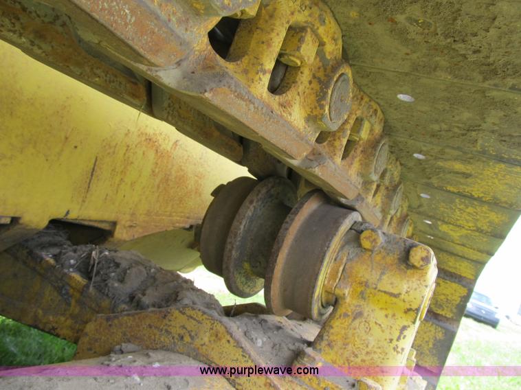 image for item A4905 1975 Komatsu D85 dozer