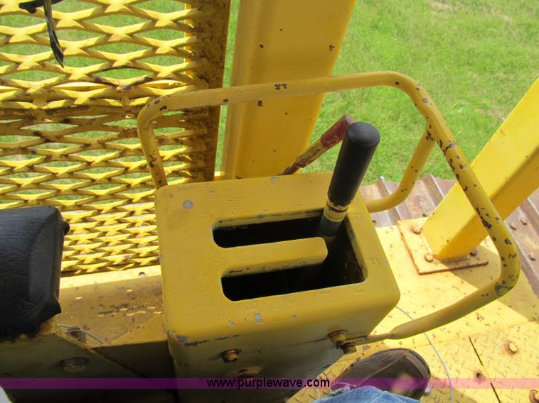 image for item A4905 1975 Komatsu D85 dozer