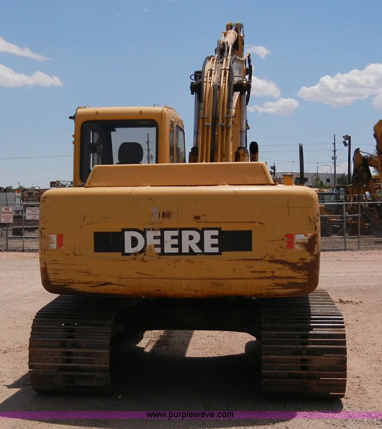 image for item A5399 1999 John Deere 120 excavator