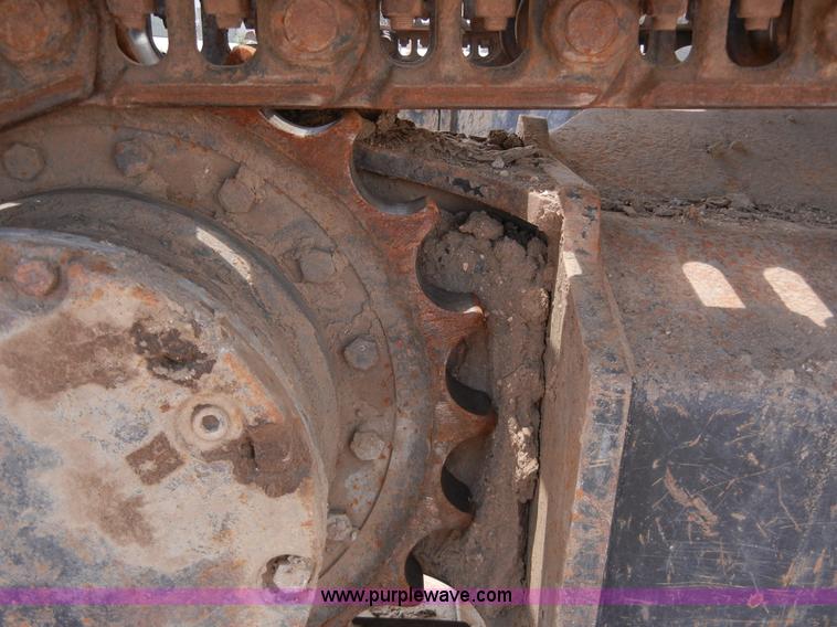 image for item A5399 1999 John Deere 120 excavator