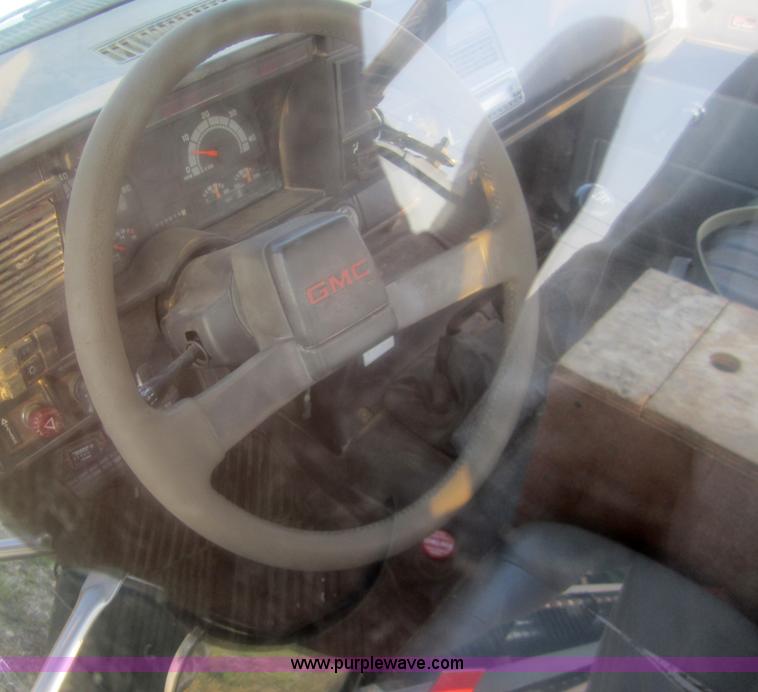 image for item A9382 1993 GMC Topkick service truck