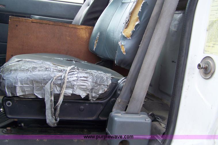 image for item A9382 1993 GMC Topkick service truck