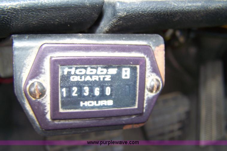 image for item A9382 1993 GMC Topkick service truck