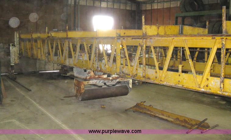 image for item A9492 Gomaco C-450 bridge deck concrete finisher