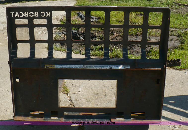 image for item A9575 Bobcat pallet fork