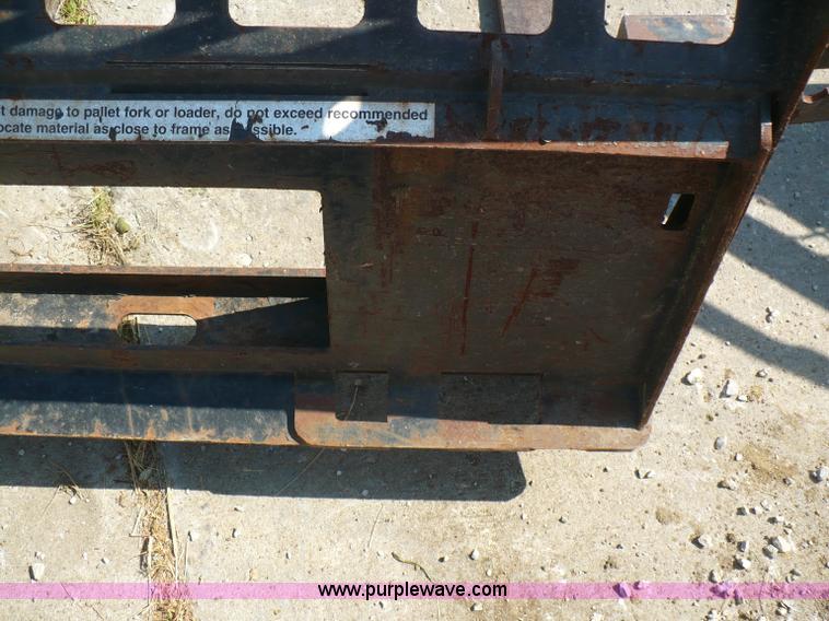 image for item A9575 Bobcat pallet fork
