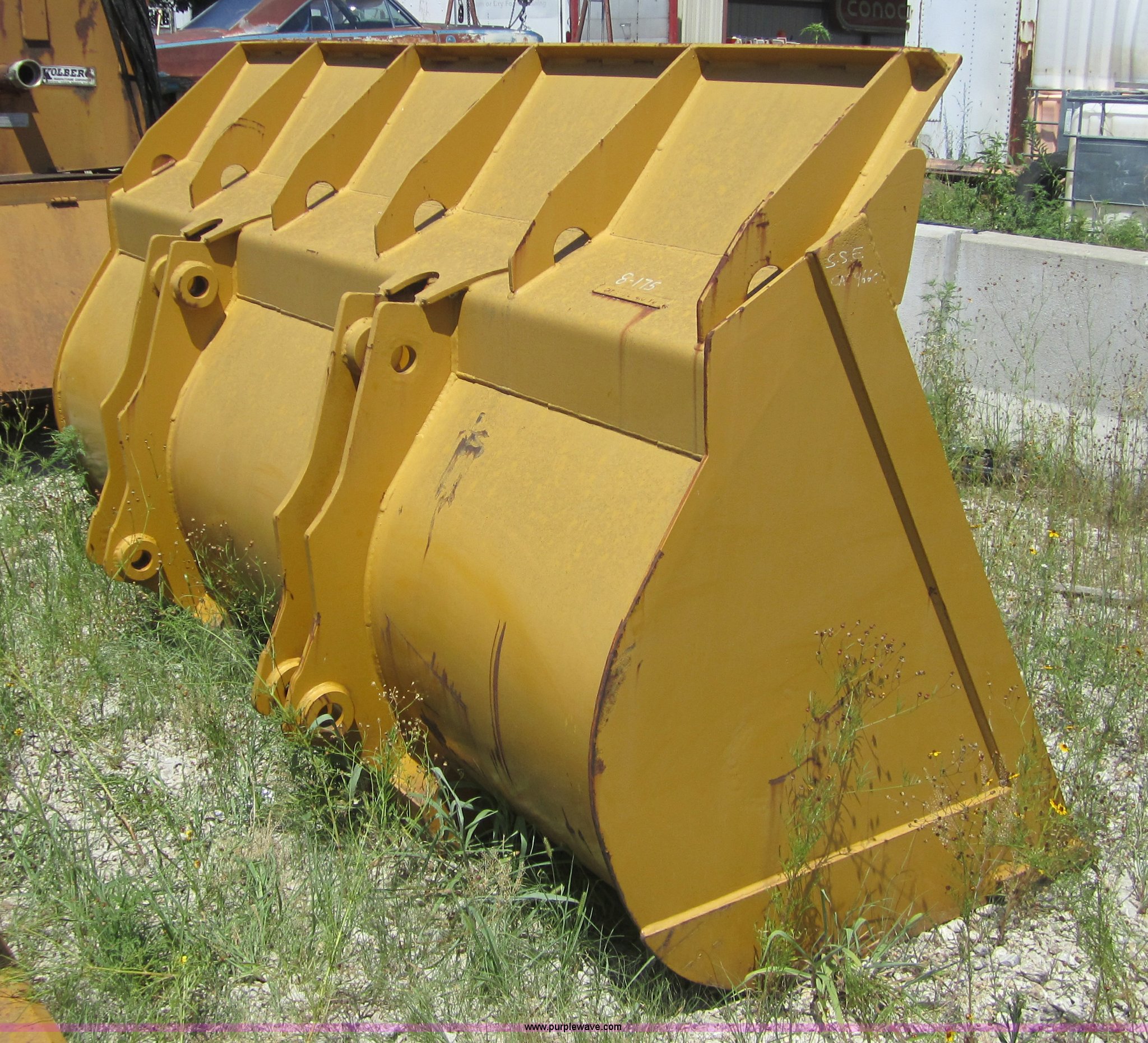 Caterpillar 966C loader bucket in St Paul, KS Item A4780 sold