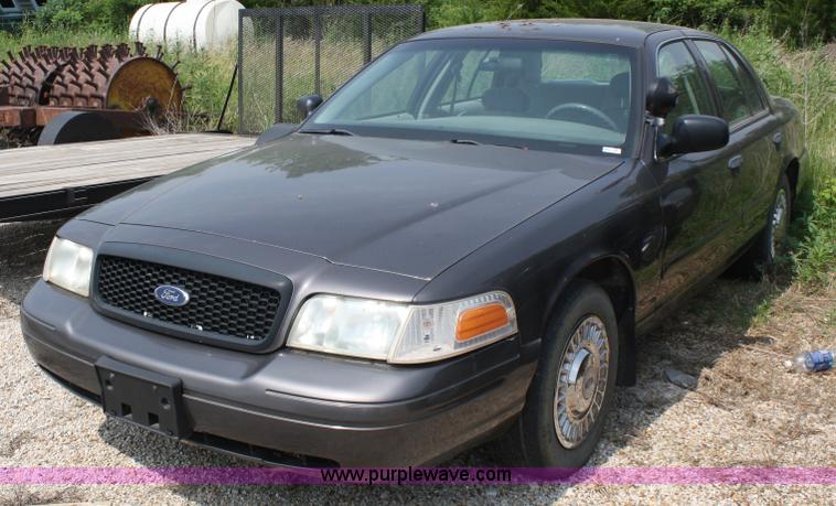 image for item 5097 2002 Ford Crown Victoria Police Interceptor