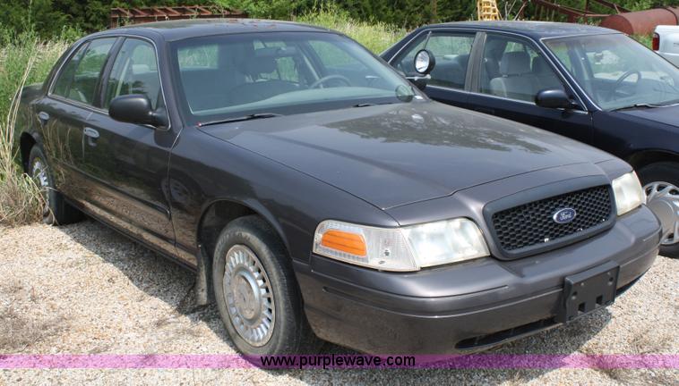 image for item 5097 2002 Ford Crown Victoria Police Interceptor