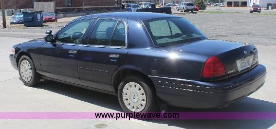 image for item 6320 2003 Ford Crown Victoria Police Interceptor