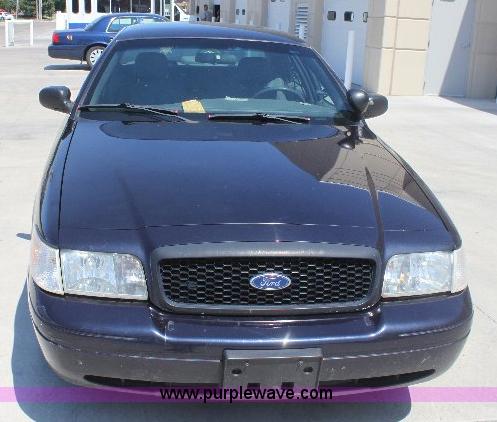 image for item 6320 2003 Ford Crown Victoria Police Interceptor