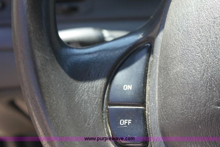 image for item 6320 2003 Ford Crown Victoria Police Interceptor