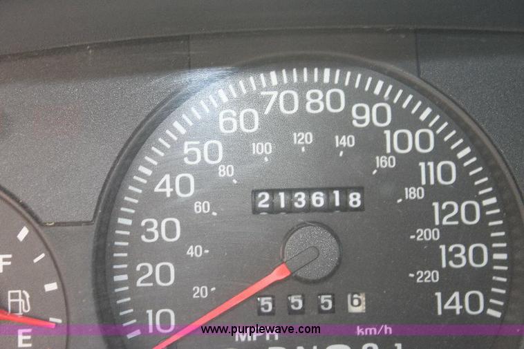 image for item 6320 2003 Ford Crown Victoria Police Interceptor