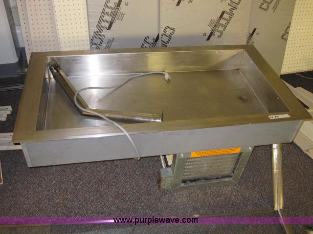 Small cold food Insert in Emporia , KS | Item A1060 sold | Purple Wave